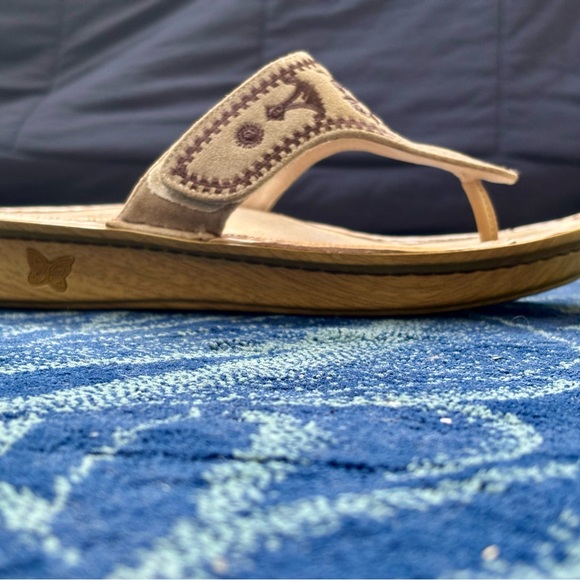 Alegria Cream and Brown Sandals with Ornamental Design - Picture 4 of 5